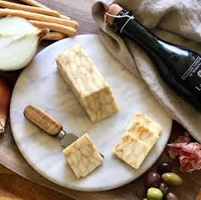 Thornloe - Caramelized Onion Cheddar Product Image