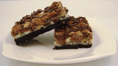 Bakery-Square-Magic Bar 1502 thumbnail