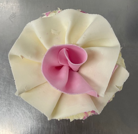 WHITE CHOC MOUSSE thumbnail