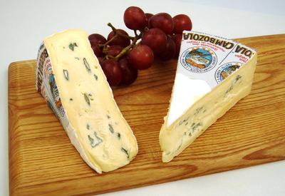 Deli-Cheese-Cambozola 1355 thumbnail